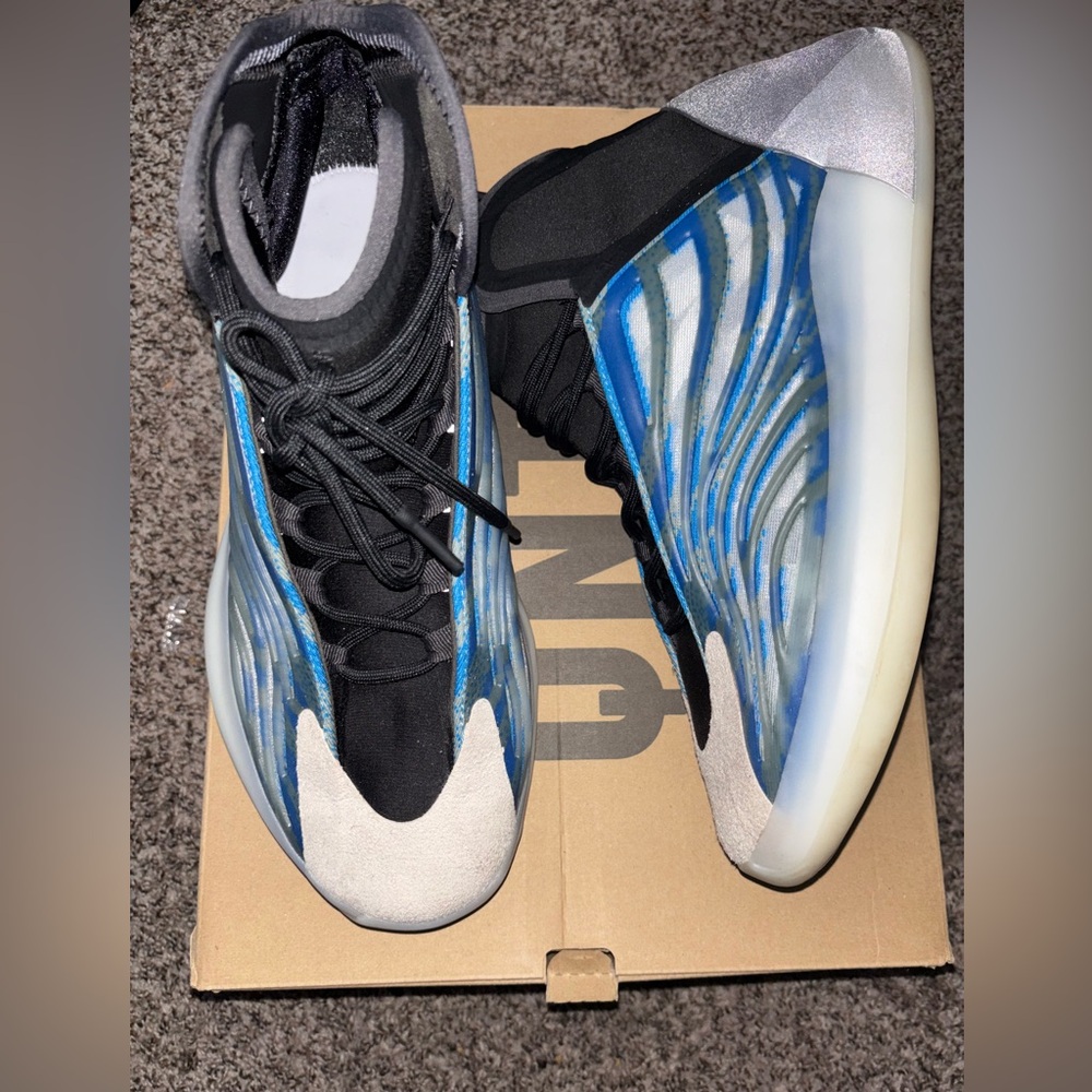 Adidas YZY QNTM “Frozen Blue” Size 14